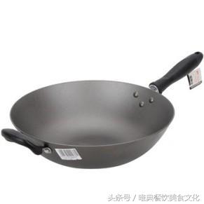 不能用铁锅烹饪的7种食物，您知道吗？