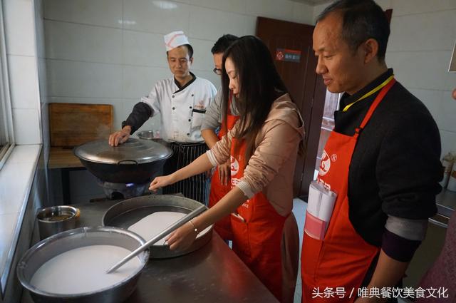 水晶凉皮、彩色凉皮，即将风靡全国的陕西小吃！