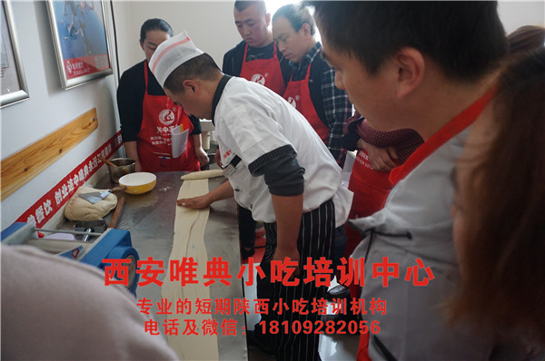 老潼关肉夹馍饼子为什么发硬不鼓不酥脆？