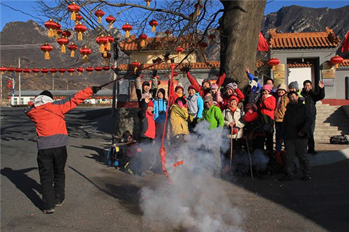 春节期间有三种人来家串门，最好不用招待？指的是哪三种人？