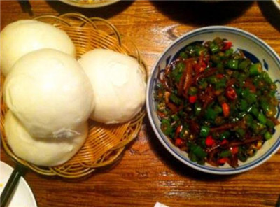 辣子炒咸菜夹馍.jpg