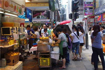 <b>全中国最好吃的路边小吃,都适合创业</b>