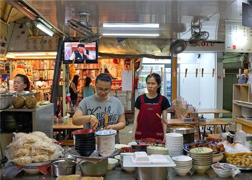 为什么很多小吃店刚开始生意很好，没过多久就没人了？